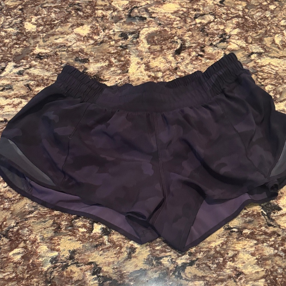 Lululemon Women's Black Camouflage Hotty Hot LR Shorts